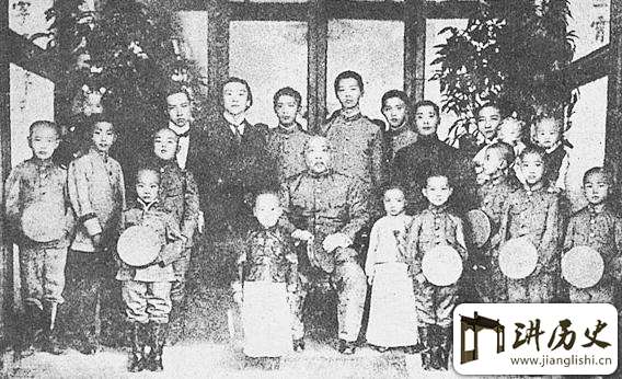袁世凯姨太太介绍:袁世凯的妻妾儿孙们有哪些?