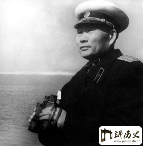解放军哪位大将刚入伍就当中将?一生只升两级!