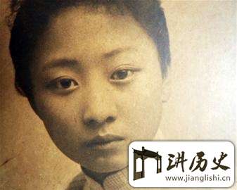 京剧名伶露兰春:让大亨黄金荣威风扫地的女人