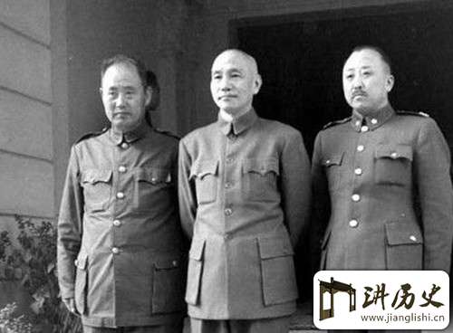 1948年傅作义为何抱怨蒋介石“不爱江山爱美人”