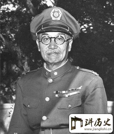不倒翁军阀阎锡山是怎样与蒋介石勾心斗角的?