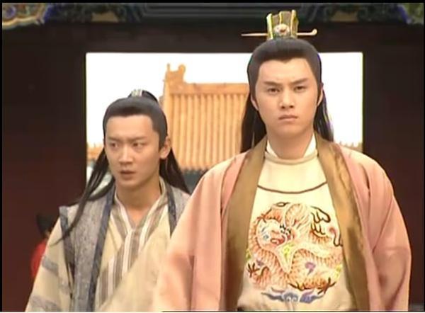 <rb>朱</rb><rt>zhū</rt><rb>元</rb><rt>yuán</rt><rb>璋</rb><rt>zhāng</rt><rb>为</rb><rt>wéi</rt><rb>什</rb><rt>shí</rt><rb>么</rb><rt>me</rt><rb>诛</rb><rt>zhū</rt><rb>杀</rb><rt>shā</rt><rb>朱</rb><rt>zhū</rt><rb>棣</rb><rt>dì</rt><rb>没</rb><rt>méi</rt><rb>有</rb><rt>yǒu</rt><rb>成</rb><rt>chéng</rt><rb>功</rb><rt>gōng</rt>?<rb>朱</rb><rt>zhū</rt><rb>元</rb><rt>yuán</rt><rb>璋</rb><rt>zhāng</rt><rb>为</rb><rt>wéi</rt><rb>什</rb><rt>shí</rt><rb>么</rb><rt>me</rt><rb>要</rb><rt>yào</rt><rb>诛</rb><rt>zhū</rt><rb>杀</rb><rt>shā</rt><rb>朱</rb><rt>zhū</rt><rb>棣</rb><rt>dì</rt> <rb>朱</rb><rt>zhū</rt><rb>元</rb><rt>yuán</rt><rb>璋</rb><rt>zhāng</rt><rb>为</rb><rt>wéi</rt><rb>什</rb><rt>shí</rt><rb>么</rb><rt>me</rt><rb>诛</rb><rt>zhū</rt><rb>杀</rb><rt>shā</rt><rb>朱</rb><rt>zhū</rt><rb>棣</rb><rt>dì</rt><rb>没</rb><rt>méi</rt><rb>有</rb><rt>yǒu</rt><rb>成</rb><rt>chéng</rt><rb>功</rb><rt>gōng</rt>?<rb>朱</rb><rt>zhū</rt><rb>元</rb><rt>yuán</rt><rb>璋</rb><rt>zhāng</rt><rb>为</rb><rt>wéi</rt><rb>什</rb><rt>shí</rt><rb>么</rb><rt>me</rt><rb>要</rb><rt>yào</rt><rb>诛</rb><rt>zhū</rt><rb>杀</rb><rt>shā</rt><rb>朱</rb><rt>zhū</rt><rb>棣</rb><rt>dì</rt>