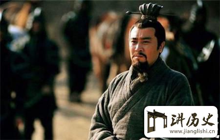 <rb>刘</rb><rt>liú</rt><rb>备</rb><rt>bèi</rt><rb>拥</rb><rt>yōng</rt><rb>有</rb><rt>yǒu</rt><rb>卧</rb><rt>wò</rt><rb>龙</rb><rt>lóng</rt><rb>和</rb><rt>hé</rt><rb>凤</rb><rt>fèng</rt><rb>雏</rb><rt>chú</rt><rb>两</rb><rt>liǎng</rt><rb>大</rb><rt>dà</rt><rb>法</rb><rt>fǎ</rt><rb>宝</rb><rt>bǎo</rt><rb>为</rb><rt>wéi</rt><rb>何</rb><rt>hé</rt><rb>没</rb><rt>méi</rt><rb>能</rb><rt>néng</rt><rb>一</rb><rt>yī</rt><rb>统</rb><rt>tǒng</rt><rb>天</rb><rt>tiān</rt><rb>下</rb><rt>xià</rt>