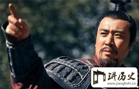 <rb>刘</rb><rt>liú</rt><rb>备</rb><rt>bèi</rt><rb>拥</rb><rt>yōng</rt><rb>有</rb><rt>yǒu</rt><rb>卧</rb><rt>wò</rt><rb>龙</rb><rt>lóng</rt><rb>和</rb><rt>hé</rt><rb>凤</rb><rt>fèng</rt><rb>雏</rb><rt>chú</rt><rb>两</rb><rt>liǎng</rt><rb>大</rb><rt>dà</rt><rb>法</rb><rt>fǎ</rt><rb>宝</rb><rt>bǎo</rt><rb>为</rb><rt>wéi</rt><rb>何</rb><rt>hé</rt><rb>没</rb><rt>méi</rt><rb>能</rb><rt>néng</rt><rb>一</rb><rt>yī</rt><rb>统</rb><rt>tǒng</rt><rb>天</rb><rt>tiān</rt><rb>下</rb><rt>xià</rt>