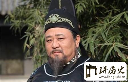 <rb>武</rb><rt>wǔ</rt><rb>则</rb><rt>zé</rt><rb>天</rb><rt>tiān</rt><rb>最</rb><rt>zuì</rt><rb>后</rb><rt>hòu</rt><rb>为</rb><rt>wéi</rt><rb>何</rb><rt>hé</rt><rb>归</rb><rt>guī</rt><rb>还</rb><rt>hái</rt><rb>李</rb><rt>lǐ</rt><rb>氏</rb><rt>shì</rt><rb>天</rb><rt>tiān</rt><rb>下</rb><rt>xià</rt>?<rb>只</rb><rt>zhī</rt><rb>因</rb><rt>yīn</rt><rb>这</rb><rt>zhè</rt><rb>人</rb><rt>rén</rt><rb>一</rb><rt>yī</rt><rb>句</rb><rt>jù</rt><rb>话</rb><rt>huà</rt>