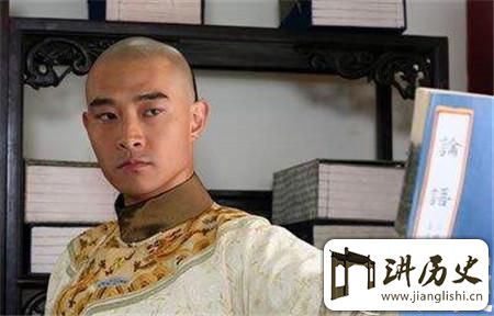<rb>嘉</rb><rt>jiā</rt><rb>庆</rb><rt>qìng</rt><rb>与</rb><rt>yǔ</rt><rb>和</rb><rt>hé</rt><rb>珅</rb><rt>shēn</rt><rb>的</rb><rt>de</rt><rb>一</rb><rt>yī</rt><rb>段</rb><rt>duàn</rt><rb>对</rb><rt>duì</rt><rb>话</rb><rt>huà</rt><rb>谁</rb><rt>shuí</rt><rb>才</rb><rt>cái</rt><rb>是</rb><rt>shì</rt><rb>清</rb><rt>qīng</rt><rb>朝</rb><rt>cháo</rt><rb>最</rb><rt>zuì</rt><rb>大</rb><rt>dà</rt><rb>的</rb><rt>de</rt><rb>贪</rb><rt>tān</rt><rb>官</rb><rt>guān</rt>