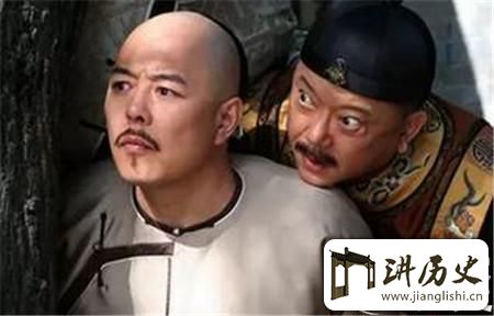 <rb>还</rb><rt>hái</rt><rb>原</rb><rt>yuán</rt><rb>历</rb><rt>lì</rt><rb>史</rb><rt>shǐ</rt><rb>上</rb><rt>shàng</rt><rb>真</rb><rt>zhēn</rt><rb>实</rb><rt>shí</rt><rb>的</rb><rt>de</rt><rb>和</rb><rt>hé</rt><rb>珅</rb><rt>shēn</rt><rb>是</rb><rt>shì</rt><rb>巨</rb><rt>jù</rt><rb>贪</rb><rt>tān</rt><rb>却</rb><rt>què</rt><rb>也</rb><rt>yě</rt><rb>真</rb><rt>zhēn</rt><rb>才</rb><rt>cái</rt><rb>实</rb><rt>shí</rt><rb>学</rb><rt>xué</rt>!