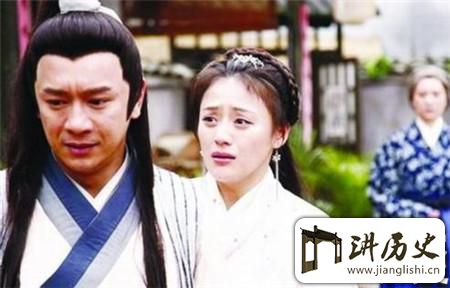 <rb>陈</rb><rt>chén</rt><rb>世</rb><rt>shì</rt><rb>美</rb><rt>měi</rt><rb>的</rb><rt>de</rt><rb>故</rb><rt>gù</rt><rb>事</rb><rt>shì</rt><rb>内</rb><rt>nèi</rt><rb>幕</rb><rt>mù</rt>:<rb>流</rb><rt>liú</rt><rb>传</rb><rt>chuán</rt><rb>百</rb><rt>bǎi</rt><rb>年</rb><rt>nián</rt><rb>的</rb><rt>de</rt><rb>故</rb><rt>gù</rt><rb>事</rb><rt>shì</rt><rb>居</rb><rt>jū</rt><rb>然</rb><rt>rán</rt><rb>是</rb><rt>shì</rt><rb>假</rb><rt>jiǎ</rt><rb>的</rb><rt>de</rt>
