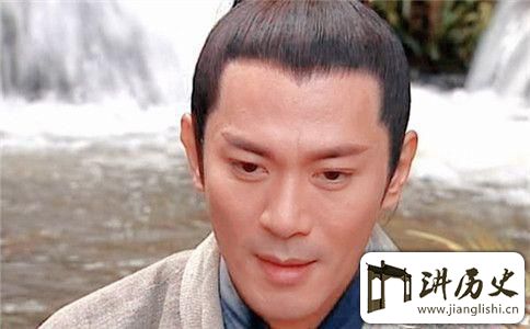 <rb>嫪</rb><rt>láo</rt><rb>毐</rb><rt>ǎi</rt><rb>混</rb><rt>hún</rt><rb>进</rb><rt>jìn</rt><rb>后</rb><rt>hòu</rt><rb>宫</rb><rt>gōng</rt><rb>把</rb><rt>bǎ</rt><rb>太</rb><rt>tài</rt><rb>后</rb><rt>hòu</rt><rb>迷</rb><rt>mí</rt><rb>得</rb><rt>dé</rt><rb>精</rb><rt>jīng</rt><rb>神</rb><rt>shén</rt><rb>恍</rb><rt>huǎng</rt><rb>惚</rb><rt>hū</rt><rb>还</rb><rt>hái</rt><rb>生</rb><rt>shēng</rt><rb>下</rb><rt>xià</rt><rb>两</rb><rt>liǎng</rt><rb>孩</rb><rt>hái</rt><rb>子</rb><rt>zǐ</rt>