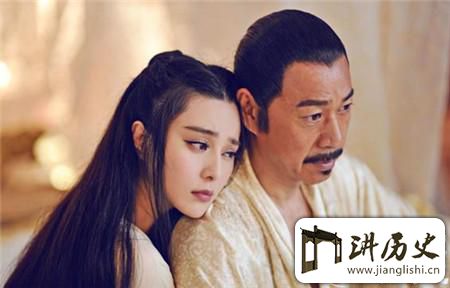 <rb>武</rb><rt>wǔ</rt><rb>则</rb><rt>zé</rt><rb>天</rb><rt>tiān</rt><rb>嫁</rb><rt>jià</rt><rb>给</rb><rt>gěi</rt><rb>李</rb><rt>lǐ</rt><rb>世</rb><rt>shì</rt><rb>民</rb><rt>mín</rt><rb>十</rb><rt>shí</rt><rb>三</rb><rt>sān</rt><rb>年</rb><rt>nián</rt><rb>为</rb><rt>wéi</rt><rb>何</rb><rt>hé</rt><rb>没</rb><rt>méi</rt><rb>有</rb><rt>yǒu</rt><rb>留</rb><rt>liú</rt><rb>下</rb><rt>xià</rt><rb>一</rb><rt>yī</rt><rb>儿</rb><rt>ér</rt><rb>半</rb><rt>bàn</rt><rb>女</rb><rt>nǚ</rt>