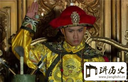 <rb>著</rb><rt>zhe</rt><rb>名</rb><rt>míng</rt><rb>的</rb><rt>de</rt><rb>熊</rb><rt>xióng</rt><rb>孩</rb><rt>hái</rt><rb>子</rb><rt>zǐ</rt><rb>皇</rb><rt>huáng</rt><rb>帝</rb><rt>dì</rt><rb>死</rb><rt>sǐ</rt><rb>后</rb><rt>hòu</rt>2<rb>次</rb><rt>cì</rt><rb>诈</rb><rt>zhà</rt><rb>尸</rb><rt>shī</rt><rb>吓</rb><rt>xià</rt><rb>唬</rb><rt>hǔ</rt><rb>考</rb><rt>kǎo</rt><rb>古</rb><rt>gǔ</rt><rb>专</rb><rt>zhuān</rt><rb>家</rb><rt>jiā</rt>