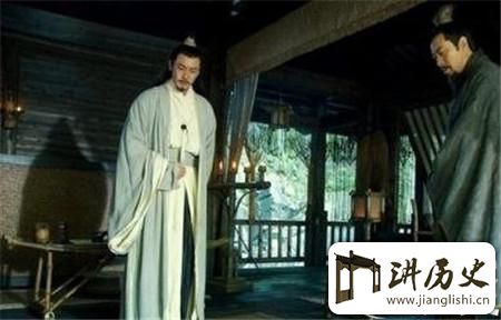 <rb>诸</rb><rt>zhū</rt><rb>葛</rb><rt>gě</rt><rb>亮</rb><rt>liàng</rt><rb>为</rb><rt>wéi</rt><rb>何</rb><rt>hé</rt><rb>没</rb><rt>méi</rt><rb>有</rb><rt>yǒu</rt><rb>投</rb><rt>tóu</rt><rb>靠</rb><rt>kào</rt><rb>曹</rb><rt>cáo</rt><rb>操</rb><rt>cāo</rt><rb>有</rb><rt>yǒu</rt><rb>段</rb><rt>duàn</rt><rb>经</rb><rt>jīng</rt><rb>历</rb><rt>lì</rt><rb>让</rb><rt>ràng</rt><rb>他</rb><rt>tā</rt><rb>刻</rb><rt>kè</rt><rb>骨</rb><rt>gǔ</rt><rb>铭</rb><rt>míng</rt><rb>心</rb><rt>xīn</rt>