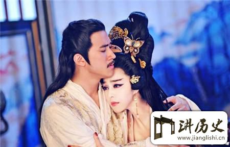<rb>武</rb><rt>wǔ</rt><rb>则</rb><rt>zé</rt><rb>天</rb><rt>tiān</rt><rb>守</rb><rt>shǒu</rt><rb>寡</rb><rt>guǎ</rt><rb>长</rb><rt>zhǎng</rt><rb>达</rb><rt>dá</rt>22<rb>年</rb><rt>nián</rt><rb>竟</rb><rt>jìng</rt><rb>全</rb><rt>quán</rt><rb>凭</rb><rt>píng</rt><rb>一</rb><rt>yī</rt><rb>种</rb><rt>zhǒng</rt><rb>特</rb><rt>tè</rt><rb>别</rb><rt>bié</rt><rb>技</rb><rt>jì</rt><rb>术</rb><rt>shù</rt>!