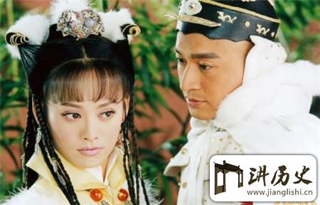 <rb>多</rb><rt>duō</rt><rb>尔</rb><rt>ěr</rt><rb>衮</rb><rt>gǔn</rt><rb>获</rb><rt>huò</rt><rb>封</rb><rt>fēng</rt><rb>皇</rb><rt>huáng</rt><rb>父</rb><rt>fù</rt><rb>是</rb><rt>shì</rt><rb>传</rb><rt>chuán</rt><rb>说</rb><rt>shuō</rt>&</ruby><ruby>ldquo</ruby><ruby><rb>太</rb><rt>tài</rt><rb>后</rb><rt>hòu</rt><rb>下</rb><rt>xià</rt><rb>嫁</rb><rt>jià</rt>&</ruby><ruby>rdquo</ruby><ruby><rb>铁</rb><rt>tiě</rt><rb>证</rb><rt>zhèng</rt>