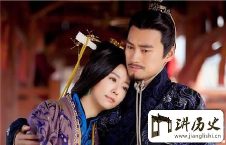 17<rb>年</rb><rt>nián</rt><rb>之</rb><rt>zhī</rt><rb>后</rb><rt>hòu</rt><rb>才</rb><rt>cái</rt><rb>封</rb><rt>fēng</rt><rb>皇</rb><rt>huáng</rt><rb>后</rb><rt>hòu</rt><rb>刘</rb><rt>liú</rt><rb>秀</rb><rt>xiù</rt><rb>对</rb><rt>duì</rt><rb>阴</rb><rt>yīn</rt><rb>丽</rb><rt>lì</rt><rb>华</rb><rt>huá</rt><rb>还</rb><rt>hái</rt><rb>能</rb><rt>néng</rt><rb>算</rb><rt>suàn</rt><rb>真</rb><rt>zhēn</rt><rb>爱</rb><rt>ài</rt><rb>吗</rb><rt>ma</rt>?