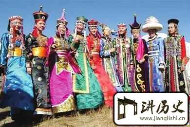 蒙古族服饰图片蒙古族服饰特点