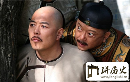 <rb>办</rb><rt>bàn</rt><rb>了</rb><rt>le</rt><rb>和</rb><rt>hé</rt><rb>珅</rb><rt>shēn</rt>,<rb>嘉</rb><rt>jiā</rt><rb>庆</rb><rt>qìng</rt><rb>净</rb><rt>jìng</rt><rb>得</rb><rt>dé</rt>2<rb>亿</rb><rt>yì</rt><rb>多</rb><rt>duō</rt><rb>两</rb><rt>liǎng</rt><rb>白</rb><rt>bái</rt><rb>银</rb><rt>yín</rt><rb>可</rb><rt>kě</rt><rb>国</rb><rt>guó</rt><rb>库</rb><rt>kù</rt><rb>依</rb><rt>yī</rt><rb>旧</rb><rt>jiù</rt><rb>空</rb><rt>kōng</rt><rb>虚</rb><rt>xū</rt>!<rb>钱</rb><rt>qián</rt><rb>都</rb><rt>dōu</rt><rb>去</rb><rt>qù</rt><rb>哪</rb><rt>nǎ</rt><rb>了</rb><rt>le</rt>