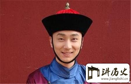 <rb>太</rb><rt>tài</rt><rb>监</rb><rt>jiān</rt><rb>在</rb><rt>zài</rt><rb>慈</rb><rt>cí</rt><rb>禧</rb><rt>xǐ</rt><rb>宫</rb><rt>gōng</rt><rb>中</rb><rt>zhōng</rt><rb>值</rb><rt>zhí</rt><rb>夜</rb><rt>yè</rt><rb>时</rb><rt>shí</rt><rb>要</rb><rt>yào</rt><rb>遵</rb><rt>zūn</rt><rb>守</rb><rt>shǒu</rt><rb>哪</rb><rt>nǎ</rt><rb>些</rb><rt>xiē</rt><rb>规</rb><rt>guī</rt><rb>矩</rb><rt>jǔ</rt>?