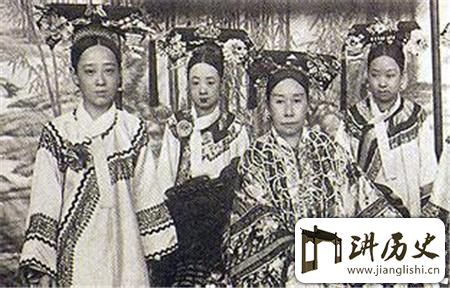 <rb>慈</rb><rt>cí</rt><rb>禧</rb><rt>xǐ</rt><rb>陵</rb><rt>líng</rt><rb>有</rb><rt>yǒu</rt><rb>着</rb><rt>zhe</rt><rb>哪</rb><rt>nǎ</rt>&ldquo</ruby><ruby><rb>三</rb><rt>sān</rt><rb>绝</rb><rt>jué</rt>&rdquo</ruby><ruby>?<rb>这</rb><rt>zhè</rt>&ldquo</ruby><ruby><rb>三</rb><rt>sān</rt><rb>绝</rb><rt>jué</rt>&rdquo</ruby><ruby><rb>究</rb><rt>jiū</rt><rb>竟</rb><rt>jìng</rt><rb>指</rb><rt>zhǐ</rt><rb>的</rb><rt>de</rt><rb>是</rb><rt>shì</rt><rb>什</rb><rt>shí</rt><rb>么</rb><rt>me</rt><rb>呢</rb><rt>ne</rt>