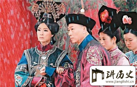 <rb>让</rb><rt>ràng</rt><rb>慈</rb><rt>cí</rt><rb>禧</rb><rt>xǐ</rt><rb>断</rb><rt>duàn</rt><rb>子</rb><rt>zǐ</rt><rb>绝</rb><rt>jué</rt><rb>孙</rb><rt>sūn</rt><rb>的</rb><rt>de</rt><rb>罪</rb><rt>zuì</rt><rb>魁</rb><rt>kuí</rt><rb>祸</rb><rt>huò</rt><rb>首</rb><rt>shǒu</rt>:<rb>竟</rb><rt>jìng</rt><rb>然</rb><rt>rán</rt><rb>是</rb><rt>shì</rt><rb>恭</rb><rt>gōng</rt><rb>亲</rb><rt>qīn</rt><rb>王</rb><rt>wáng</rt>?