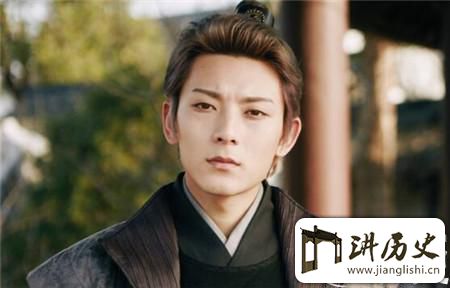 <rb>一</rb><rt>yī</rt><rb>个</rb><rt>gè</rt><rb>反</rb><rt>fǎn</rt><rb>贼</rb><rt>zéi</rt><rb>头</rb><rt>tóu</rt><rb>颅</rb><rt>lú</rt><rb>为</rb><rt>wéi</rt><rb>何</rb><rt>hé</rt><rb>被</rb><rt>bèi</rt><rb>历</rb><rt>lì</rt><rb>代</rb><rt>dài</rt><rb>皇</rb><rt>huáng</rt><rb>帝</rb><rt>dì</rt><rb>收</rb><rt>shōu</rt><rb>藏</rb><rt>cáng</rt><rb>几</rb><rt>jǐ</rt><rb>百</rb><rt>bǎi</rt><rb>年</rb><rt>nián</rt>?