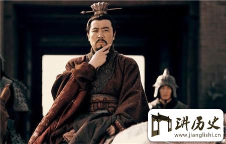 <rb>三</rb><rt>sān</rt><rb>国</rb><rt>guó</rt><rb>时</rb><rt>shí</rt><rb>期</rb><rt>qī</rt><rb>刘</rb><rt>liú</rt><rb>备</rb><rt>bèi</rt><rb>饱</rb><rt>bǎo</rt><rb>食</rb><rt>shí</rt>&</ruby><ruby>ldquo</ruby><ruby><rb>人</rb><rt>rén</rt><rb>肉</rb><rt>ròu</rt><rb>宴</rb><rt>yàn</rt>&</ruby><ruby>rdquo</ruby><ruby><rb>曹</rb><rt>cáo</rt><rb>操</rb><rt>cāo</rt><rb>赏</rb><rt>shǎng</rt><rb>凶</rb><rt>xiōng</rt><rb>犯</rb><rt>fàn</rt><rb>黄</rb><rt>huáng</rt><rb>金</rb><rt>jīn</rt><rb>百</rb><rt>bǎi</rt><rb>两</rb><rt>liǎng</rt>