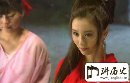 <rb>比</rb><rt>bǐ</rt><rb>妲</rb><rt>dá</rt><rb>己</rb><rt>jǐ</rt><rb>更</rb><rt>gèng</rt><rb>早</rb><rt>zǎo</rt><rb>成</rb><rt>chéng</rt><rb>为</rb><rt>wéi</rt><rb>王</rb><rt>wáng</rt><rb>的</rb><rt>de</rt><rb>女</rb><rt>nǚ</rt><rb>人</rb><rt>rén</rt><rb>最</rb><rt>zuì</rt><rb>后</rb><rt>hòu</rt><rb>被</rb><rt>bèi</rt><rb>冠</rb><rt>guàn</rt><rb>上</rb><rt>shàng</rt><rb>间</rb><rt>jiān</rt><rb>谍</rb><rt>dié</rt><rb>之</rb><rt>zhī</rt><rb>名</rb><rt>míng</rt>