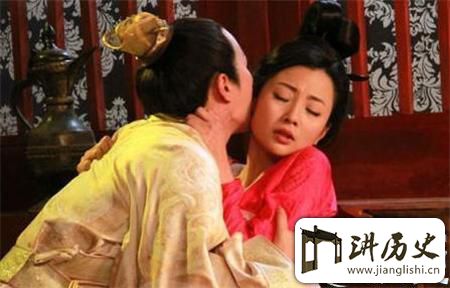 <rb>唐</rb><rt>táng</rt><rb>朝</rb><rt>cháo</rt><rb>最</rb><rt>zuì</rt><rb>绿</rb><rt>lǜ</rt><rb>的</rb><rt>de</rt><rb>皇</rb><rt>huáng</rt><rb>帝</rb><rt>dì</rt>::<rb>不</rb><rt>bú</rt><rb>仅</rb><rt>jǐn</rt><rb>被</rb><rt>bèi</rt><rb>戴</rb><rt>dài</rt><rb>绿</rb><rt>lǜ</rt><rb>帽</rb><rt>mào</rt><rb>还</rb><rt>hái</rt><rb>丢</rb><rt>diū</rt><rb>了</rb><rt>le</rt><rb>性</rb><rt>xìng</rt><rb>命</rb><rt>mìng</rt>