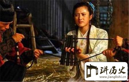 <rb>朱</rb><rt>zhū</rt><rb>元</rb><rt>yuán</rt><rb>璋</rb><rt>zhāng</rt><rb>惩</rb><rt>chéng</rt><rb>治</rb><rt>zhì</rt><rb>贪</rb><rt>tān</rt><rb>官</rb><rt>guān</rt><rb>污</rb><rt>wū</rt><rb>吏</rb><rt>lì</rt><rb>独</rb><rt>dú</rt><rb>门</rb><rt>mén</rt><rb>手</rb><rt>shǒu</rt><rb>段</rb><rt>duàn</rt><rb>让</rb><rt>ràng</rt><rb>人</rb><rt>rén</rt><rb>看</rb><rt>kàn</rt><rb>了</rb><rt>le</rt><rb>相</rb><rt>xiàng</rt><rb>当</rb><rt>dāng</rt><rb>解</rb><rt>jiě</rt><rb>气</rb><rt>qì</rt>