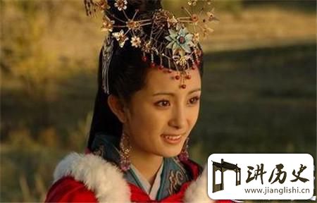 <rb>四</rb><rt>sì</rt><rb>大</rb><rt>dà</rt><rb>美</rb><rt>měi</rt><rb>女</rb><rt>nǚ</rt><rb>之</rb><rt>zhī</rt><rb>一</rb><rt>yī</rt><rb>王</rb><rt>wáng</rt><rb>昭</rb><rt>zhāo</rt><rb>君</rb><rt>jun1</rt><rb>选</rb><rt>xuǎn</rt><rb>美</rb><rt>měi</rt><rb>胜</rb><rt>shèng</rt><rb>出</rb><rt>chū</rt><rb>因</rb><rt>yīn</rt><rb>其</rb><rt>qí</rt><rb>他</rb><rt>tā</rt><rb>佳</rb><rt>jiā</rt><rb>丽</rb><rt>lì</rt><rb>太</rb><rt>tài</rt><rb>丑</rb><rt>chǒu</rt><rb>吗</rb><rt>ma</rt>