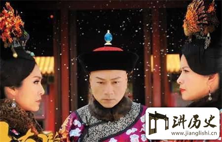 <rb>太</rb><rt>tài</rt><rb>监</rb><rt>jiān</rt><rb>李</rb><rt>lǐ</rt><rb>莲</rb><rt>lián</rt><rb>英</rb><rt>yīng</rt><rb>竟</rb><rt>jìng</rt><rb>用</rb><rt>yòng</rt><rb>这</rb><rt>zhè</rt><rb>个</rb><rt>gè</rt><rb>惊</rb><rt>jīng</rt><rb>人</rb><rt>rén</rt>&ldquo</ruby><ruby><rb>绝</rb><rt>jué</rt><rb>活</rb><rt>huó</rt>&rdquo</ruby><ruby><rb>让</rb><rt>ràng</rt><rb>慈</rb><rt>cí</rt><rb>禧</rb><rt>xǐ</rt><rb>欲</rb><rt>yù</rt><rb>罢</rb><rt>bà</rt><rb>不</rb><rt>bú</rt><rb>能</rb><rt>néng</rt>