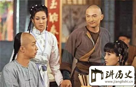 <rb>大</rb><rt>dà</rt><rb>宋</rb><rt>sòng</rt><rb>两</rb><rt>liǎng</rt><rb>个</rb><rt>gè</rt><rb>宰</rb><rt>zǎi</rt><rb>相</rb><rt>xiàng</rt><rb>争</rb><rt>zhēng</rt><rb>抢</rb><rt>qiǎng</rt><rb>一</rb><rt>yī</rt><rb>个</rb><rt>gè</rt><rb>寡</rb><rt>guǎ</rt><rb>妇</rb><rt>fù</rt><rb>竟</rb><rt>jìng</rt><rb>引</rb><rt>yǐn</rt><rb>起</rb><rt>qǐ</rt><rb>桃</rb><rt>táo</rt><rb>色</rb><rt>sè</rt><rb>纠</rb><rt>jiū</rt><rb>纷</rb><rt>fēn</rt>!