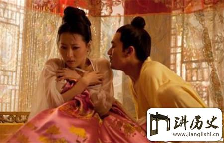 <rb>野</rb><rt>yě</rt><rb>史</rb><rt>shǐ</rt><rb>趣</rb><rt>qù</rt><rb>闻</rb><rt>wén</rt>:<rb>一</rb><rt>yī</rt><rb>代</rb><rt>dài</rt><rb>好</rb><rt>hǎo</rt><rb>色</rb><rt>sè</rt><rb>宰</rb><rt>zǎi</rt><rb>相</rb><rt>xiàng</rt><rb>为</rb><rt>wéi</rt><rb>何</rb><rt>hé</rt><rb>竟</rb><rt>jìng</rt><rb>怕</rb><rt>pà</rt><rb>老</rb><rt>lǎo</rt><rb>母</rb><rt>mǔ</rt><rb>鸡</rb><rt>jī</rt>?