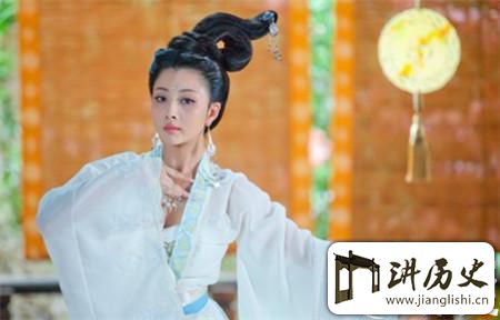 <rb>昭</rb><rt>zhāo</rt><rb>宪</rb><rt>xiàn</rt><rb>太</rb><rt>tài</rt><rb>后</rb><rt>hòu</rt><rb>真</rb><rt>zhēn</rt><rb>的</rb><rt>de</rt><rb>逼</rb><rt>bī</rt><rb>迫</rb><rt>pò</rt><rb>赵</rb><rt>zhào</rt><rb>匡</rb><rt>kuāng</rt><rb>胤</rb><rt>yìn</rt><rb>传</rb><rt>chuán</rt><rb>位</rb><rt>wèi</rt><rb>给</rb><rt>gěi</rt><rb>其</rb><rt>qí</rt><rb>弟</rb><rt>dì</rt><rb>弟</rb><rt>dì</rt><rb>了</rb><rt>le</rt><rb>吗</rb><rt>ma</rt>?